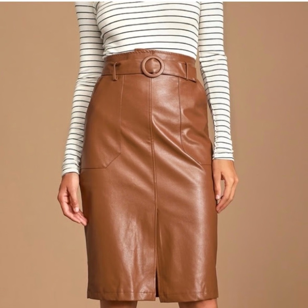 Versona Tan Leather Pencil Skirt